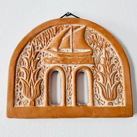 D & K Naxos Town * Naxos City