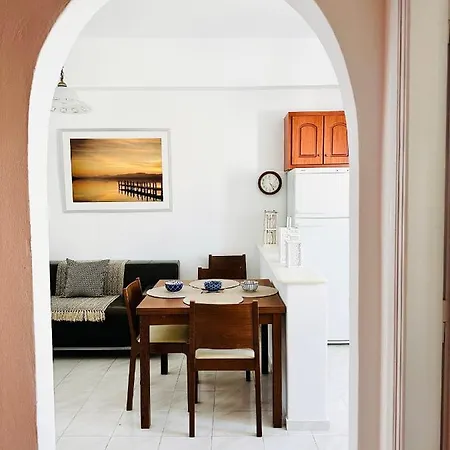 בית נופש D & K Naxos Town *