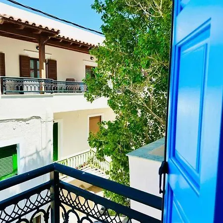 D & K Naxos Town * Naxos City