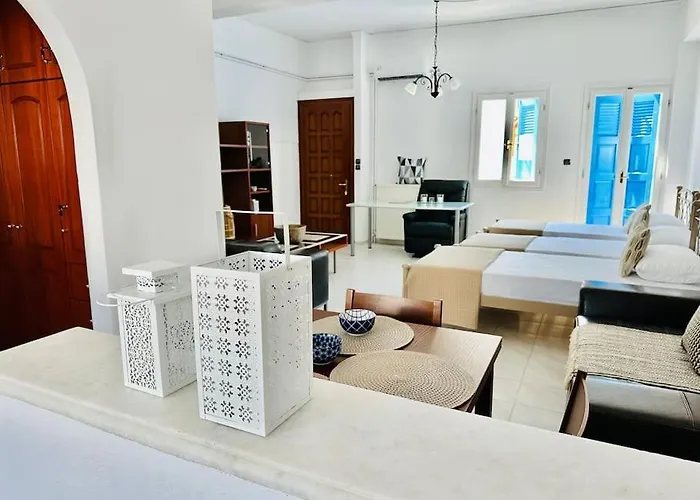 D & K Naxos Town بيت للعطل