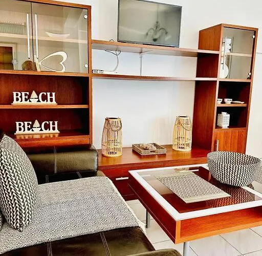 D & K Naxos Town بيت للعطل