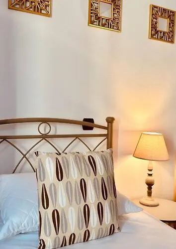 D & K Naxos Town بيت للعطل *