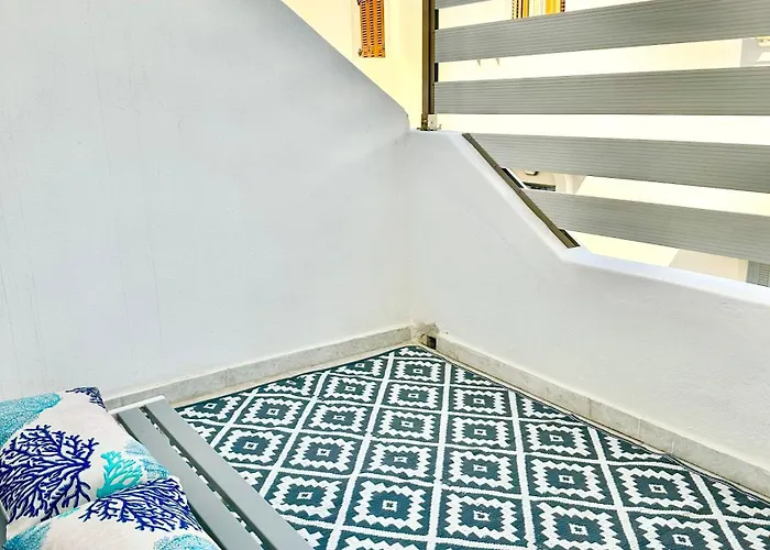 D & K Naxos Town * Naxos City